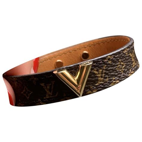 louis vuitton keep it bracelet dupe|louis vuitton leather bracelet sizing.